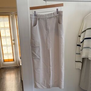 Express Beige Skirt with Pockets